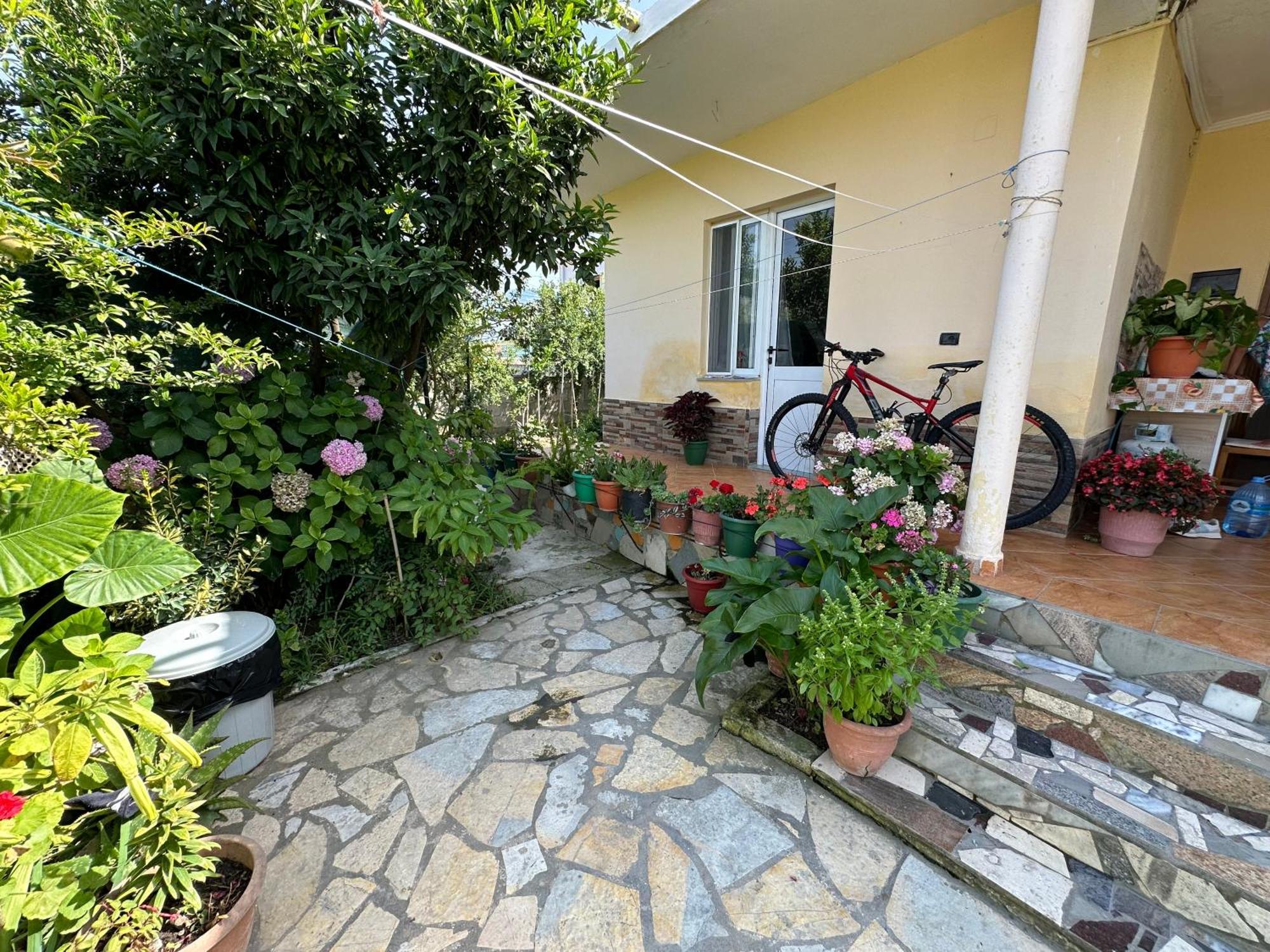 Flower'S Home Orikum Exterior foto